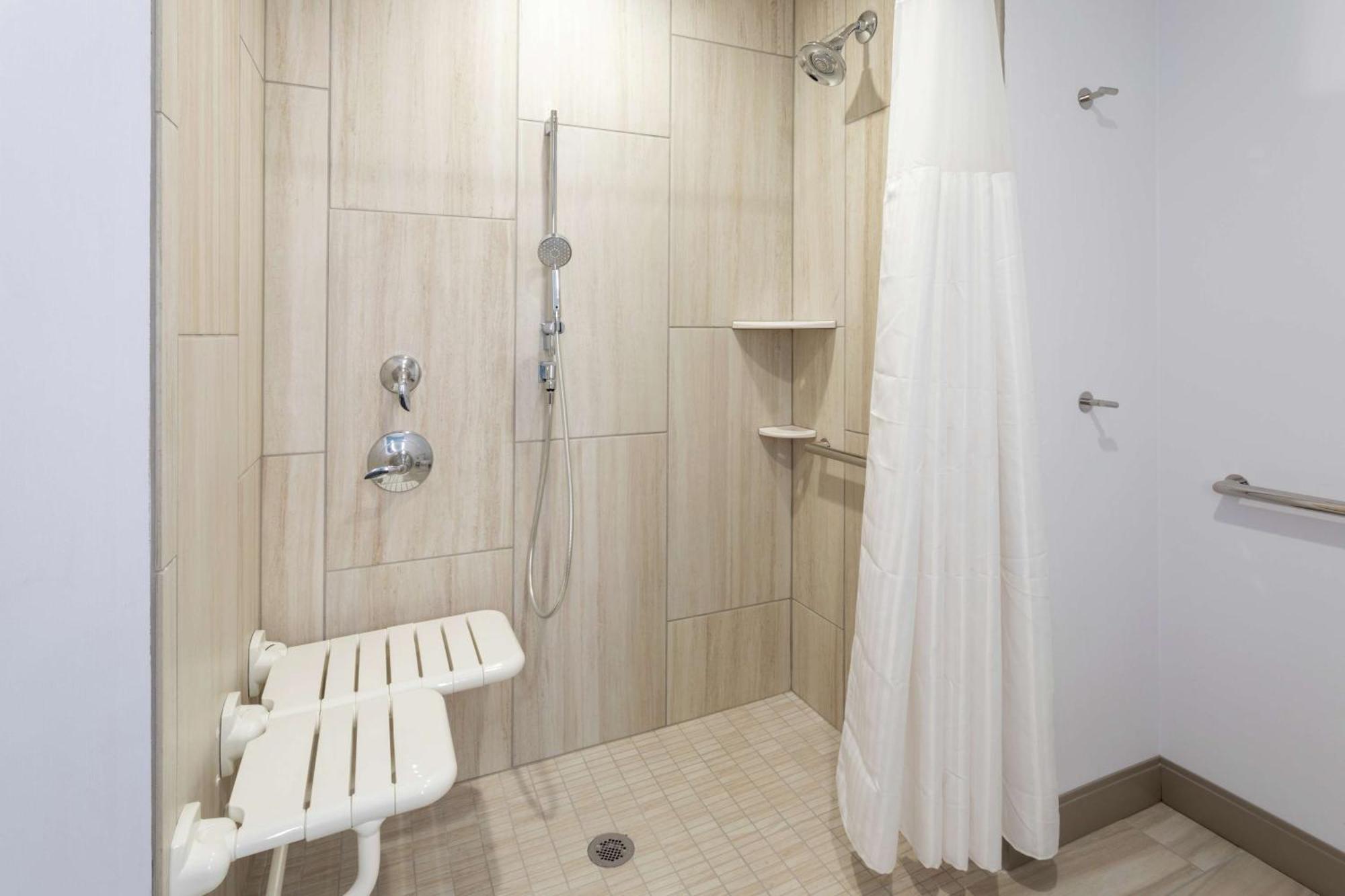 Hilton Garden Inn St. Cloud, Mn Waite Park Exterior photo